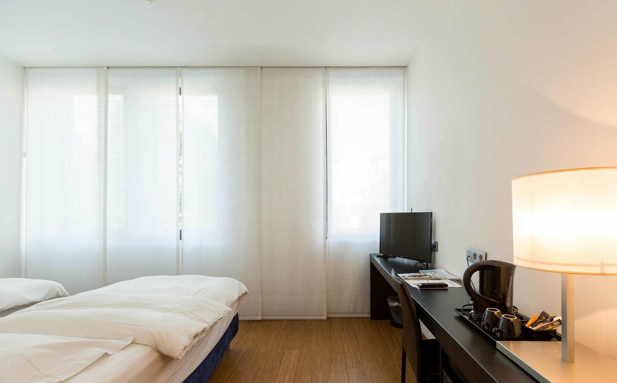 Hotel Aqua By Happyculture Saint-Gilles Εξωτερικό φωτογραφία