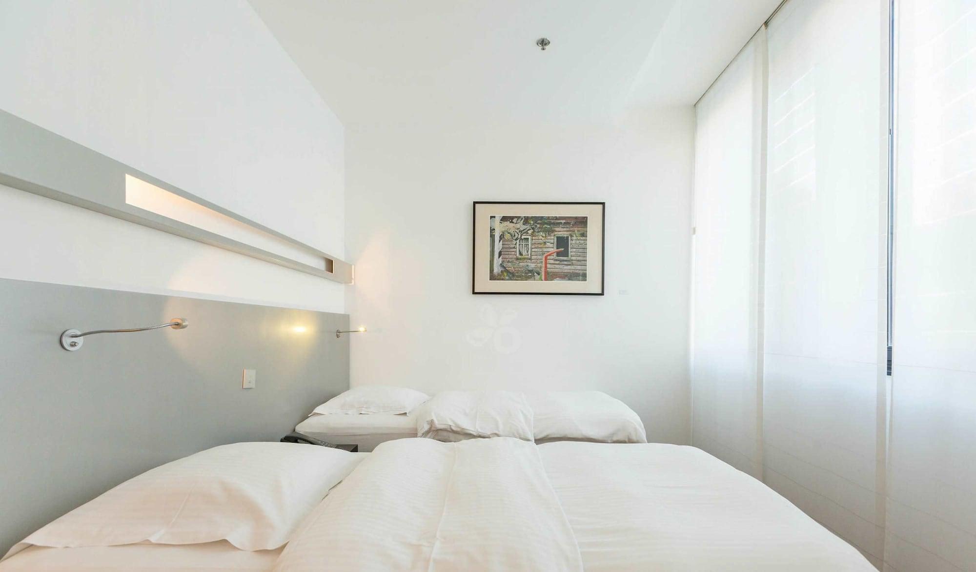 Hotel Aqua By Happyculture Saint-Gilles Δωμάτιο φωτογραφία